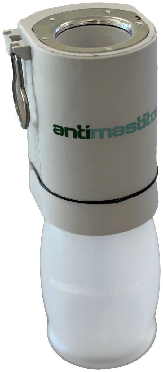 Close-up of the AntiMastitor applicator head and metal ring